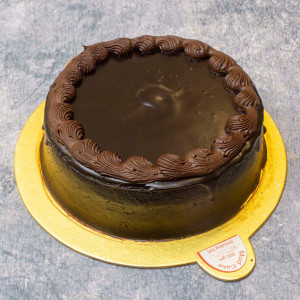 chocolate-ganache-mud-cake